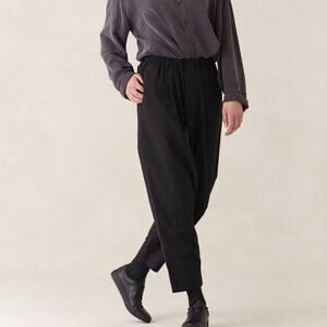 NWT OFTT Pleated Trousers Black Virgin Wool Tapered Leg Size Large